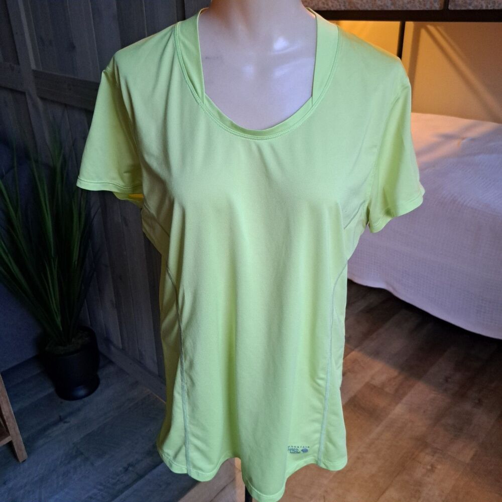 Mountain Hardwear Women's XL Fitted Neon Lime Green Athletic Biker Shirt Top
